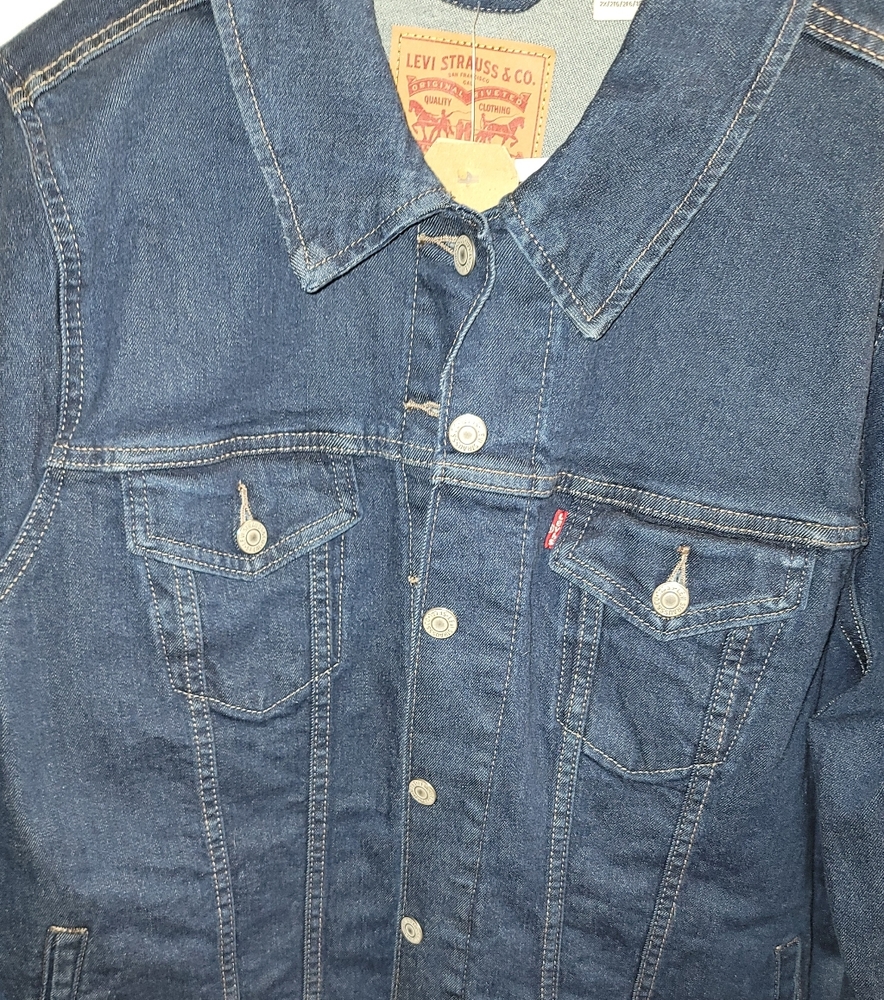 Ladies Levi's Jean jacket
